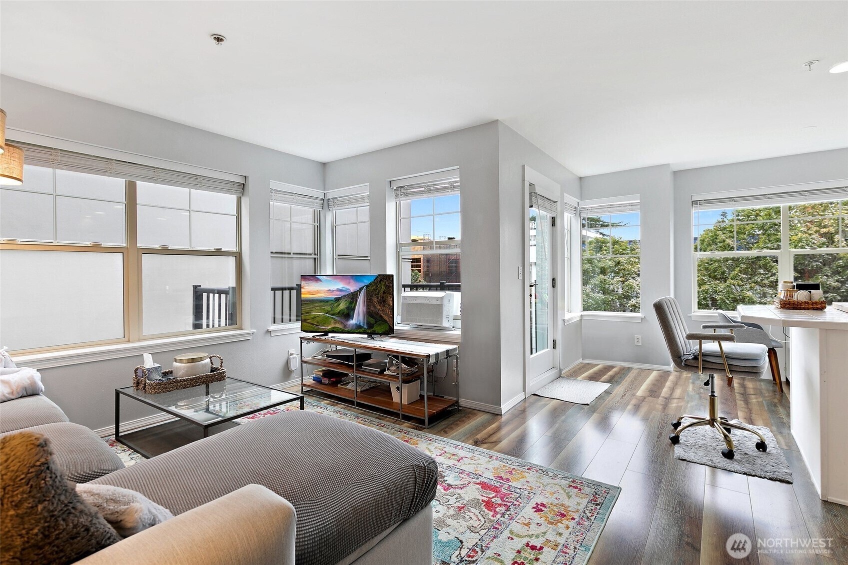 4026  Stone Way N 403  Seattle WA 98103 photo