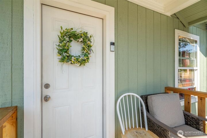 Property Photo:  303 N Market Street  WA 98530 
