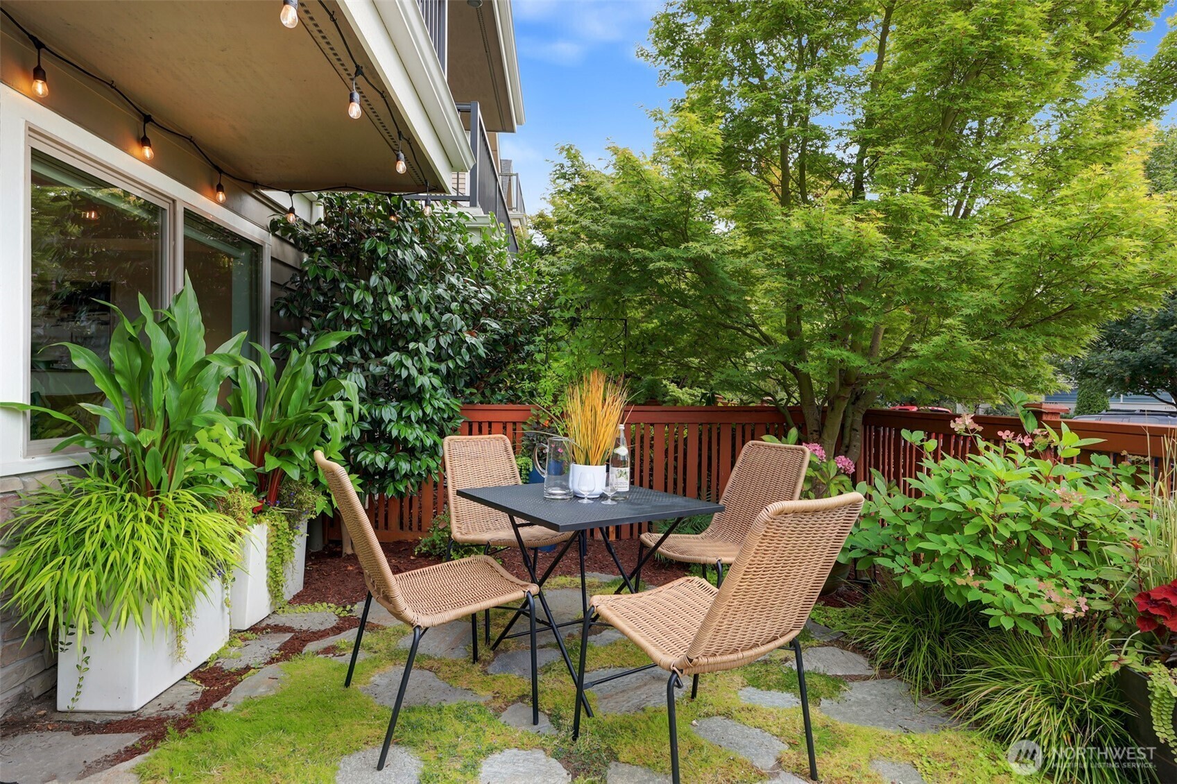 Property Photo: 6526 A 42nd Avenue SW WA 98136