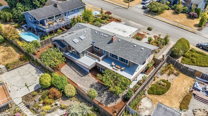 Property Photo:  1014 S 234th Place  WA 98198 