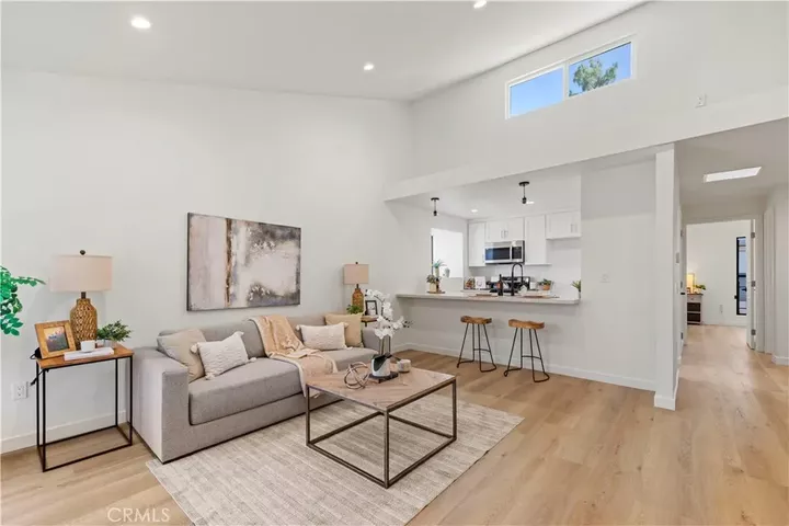 11107 Arminta Street 15  Sun Valley CA 91352 photo