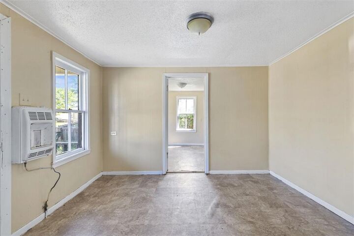 Property Photo: 718 Orange Street LA 70601