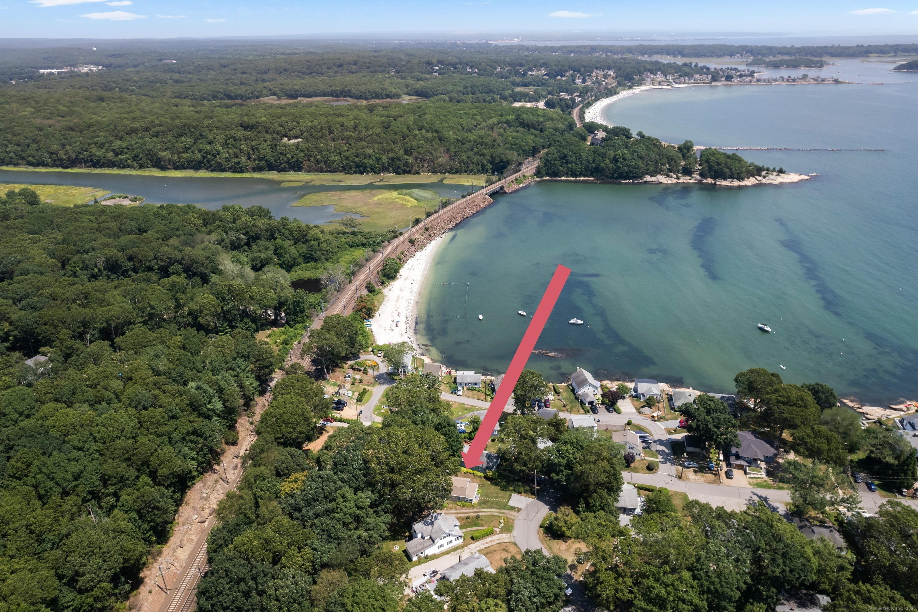 Property Photo:  4 Seaview Road  CT 06371 