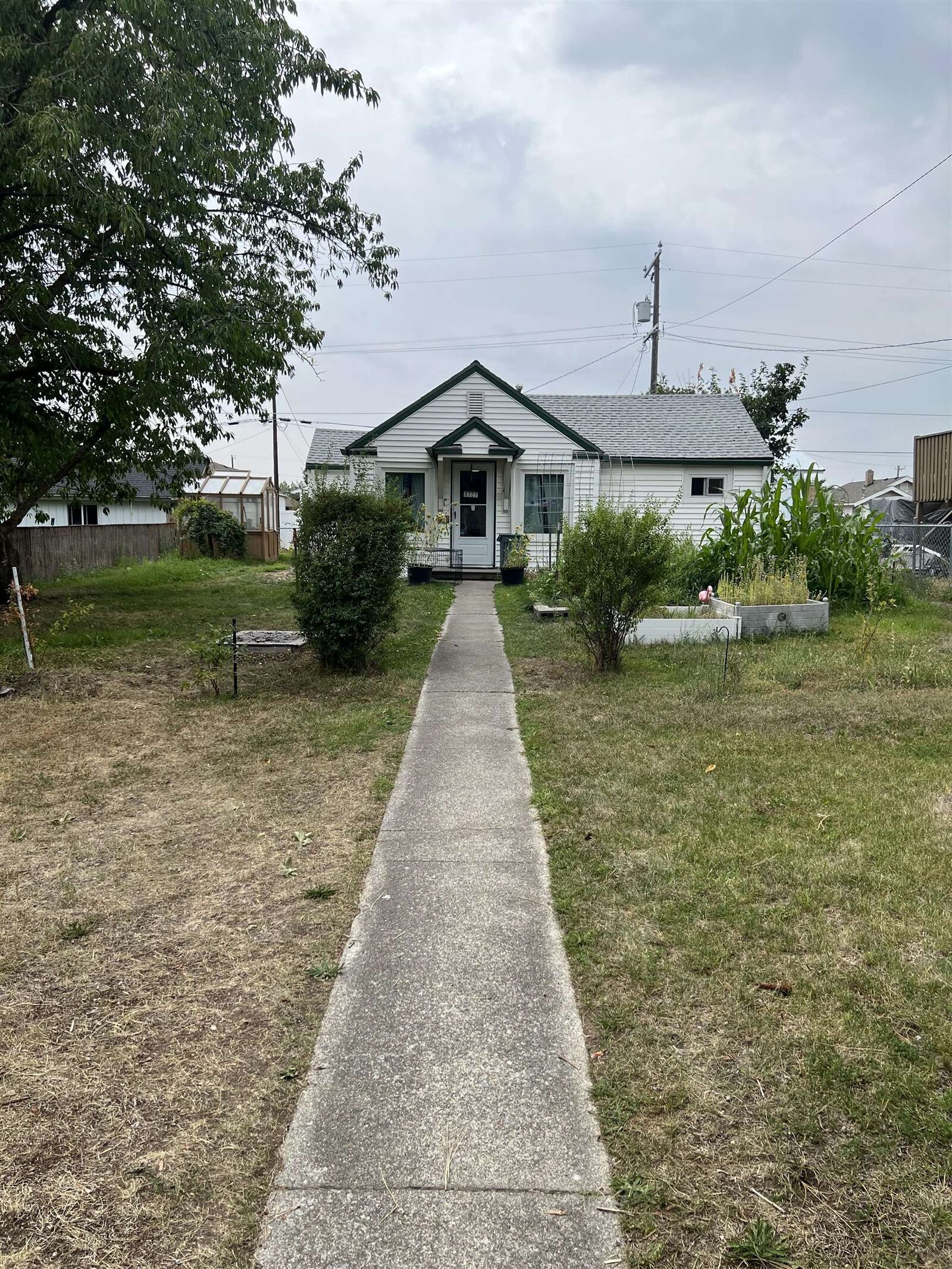 Property Photo: 4727 N Stevens St WA 99205