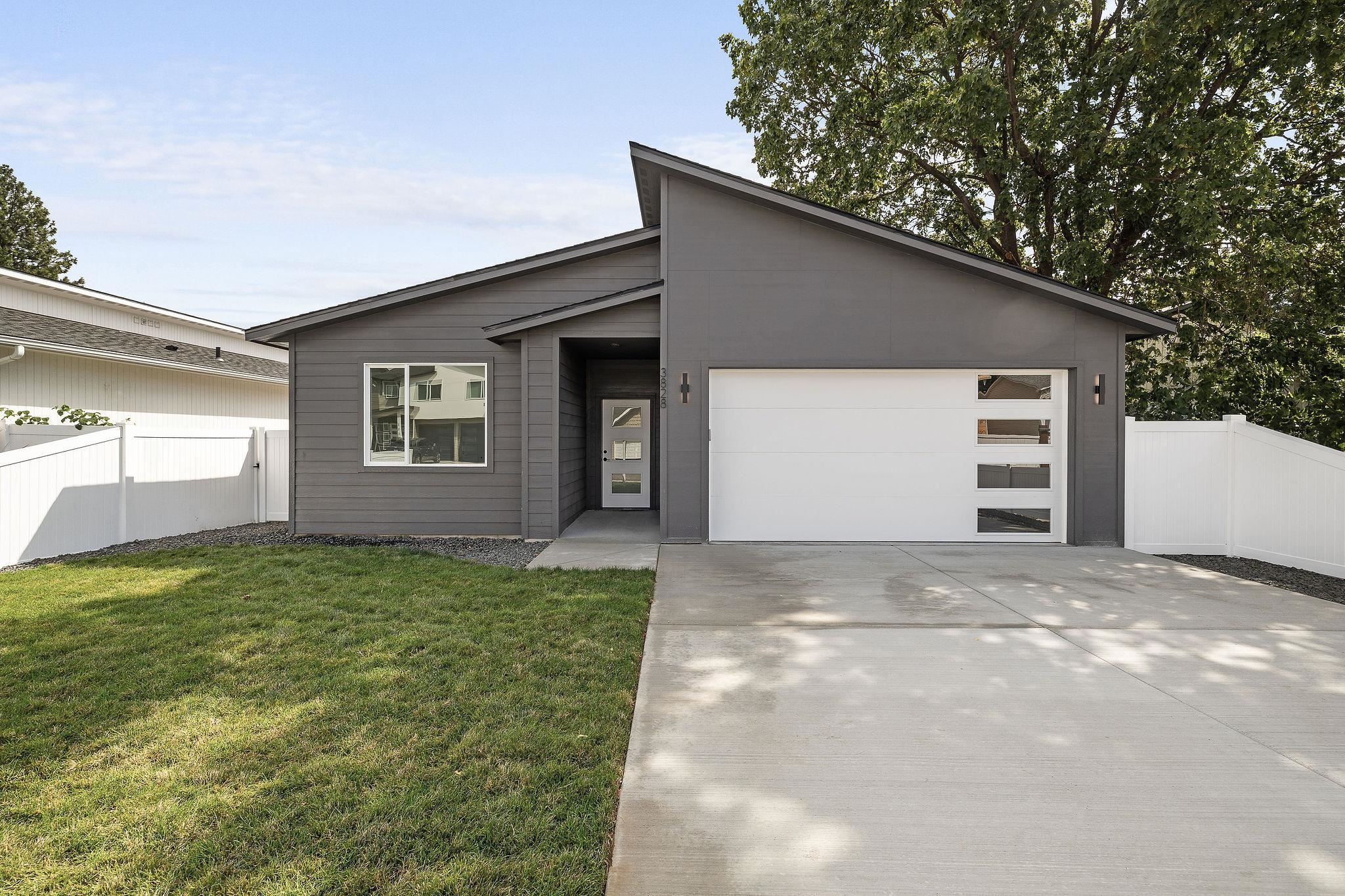3828 E 27th Ave  Spokane WA 99223 photo