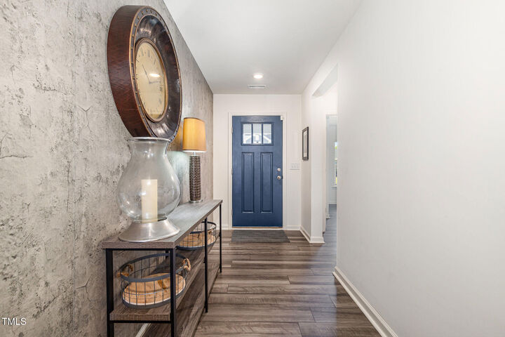 Property Photo: 1012 Ringhill Bluff Drive NC 27704