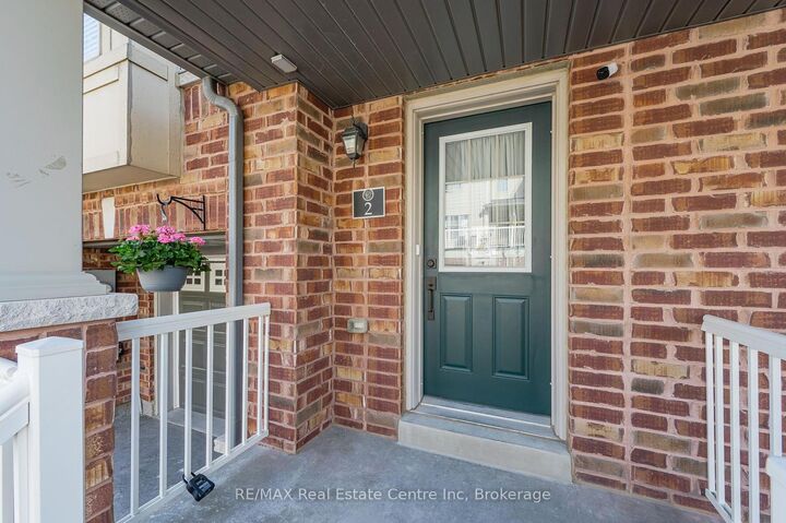 Property Photo:  395 Linden Drive 2  ON N3H 0C8 