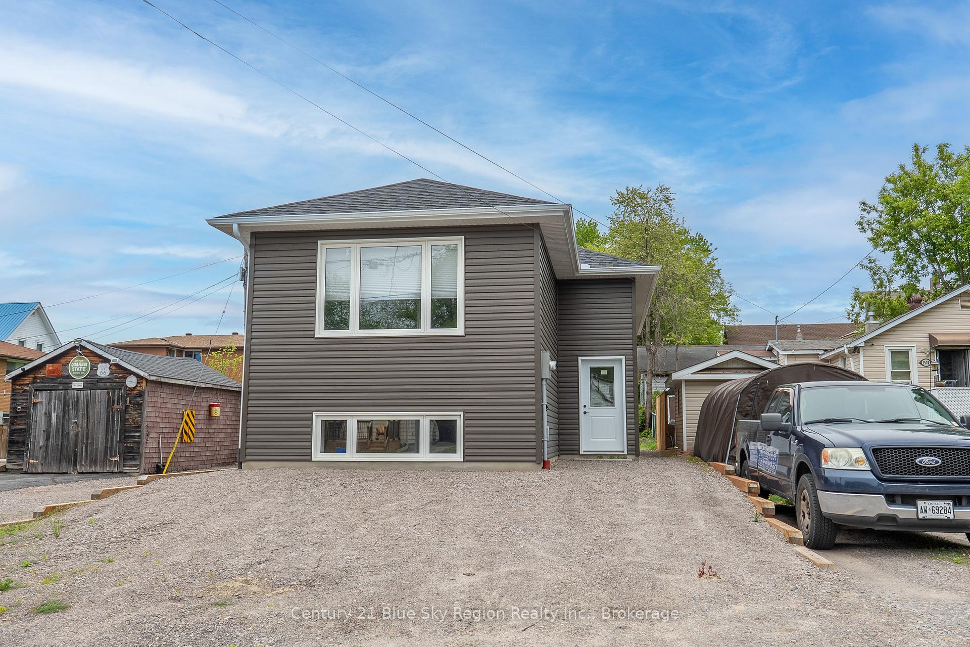 Property Photo:  1556 Fraser Street  ON P1B 3Z2 