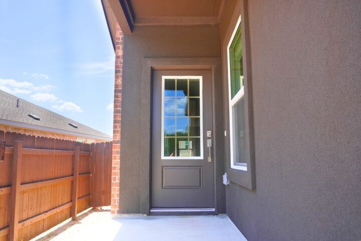 Property Photo: 1521 Boggy Creek Ranch Road TX 78628