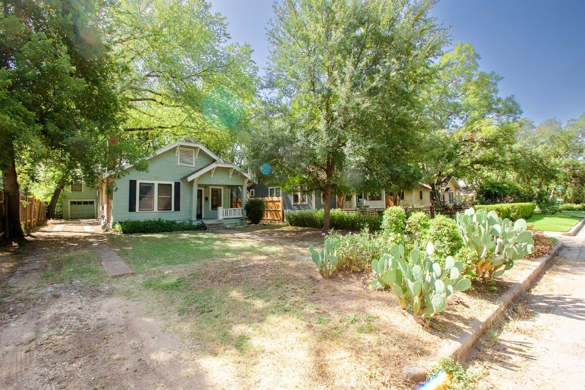 Property Photo: 4205 Avenue B Unit A TX 78751