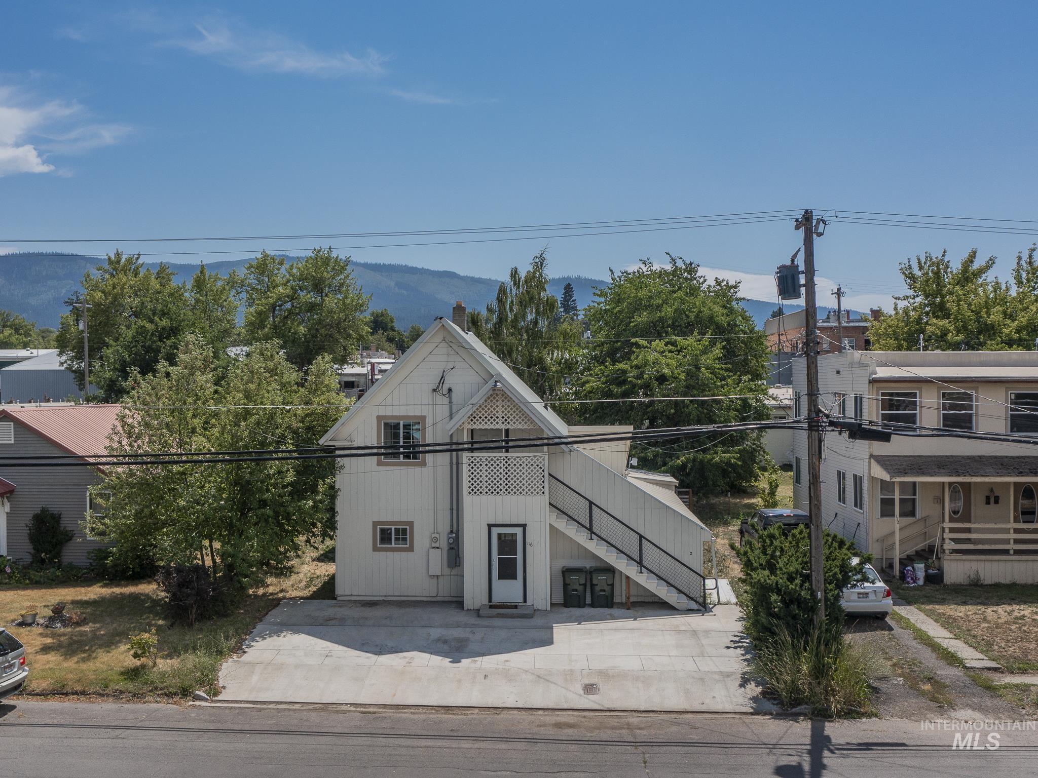 Property Photo: 116 E North 2nd St. ID 83530