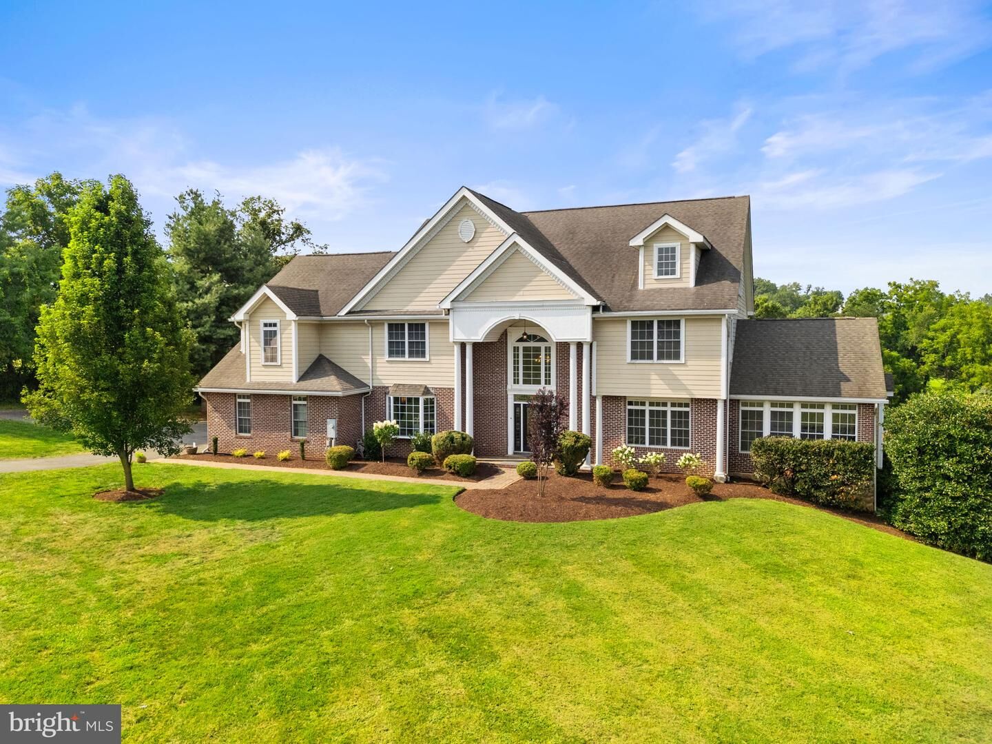 Property Photo:  39260 Charles Town Pike  VA 20158 