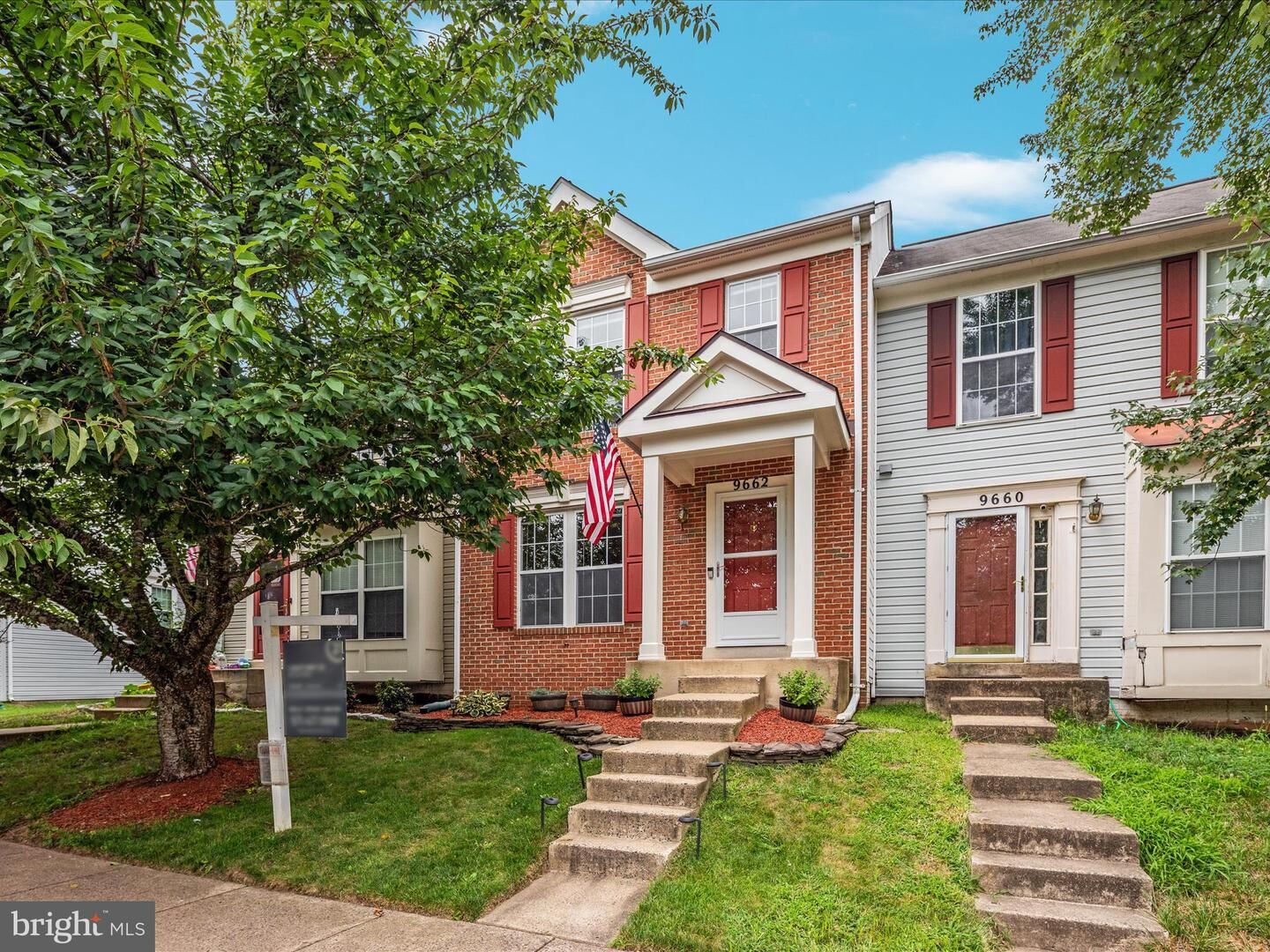 Property Photo: 9662 Bedder Stone Place VA 20136