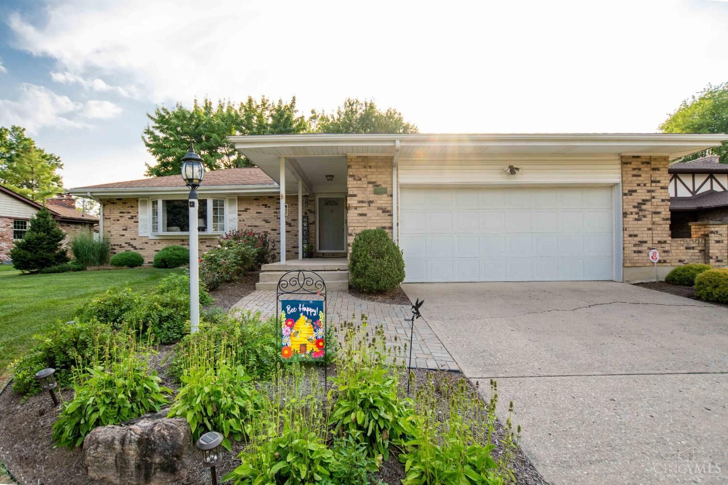 Property Photo: 1608 Woodhall Court OH 45042
