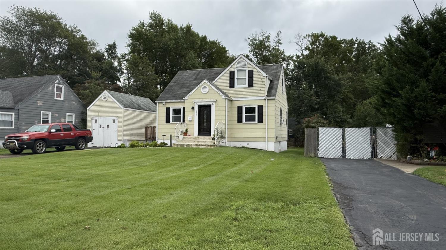 Property Photo: 645 Townsend Place OR 97963