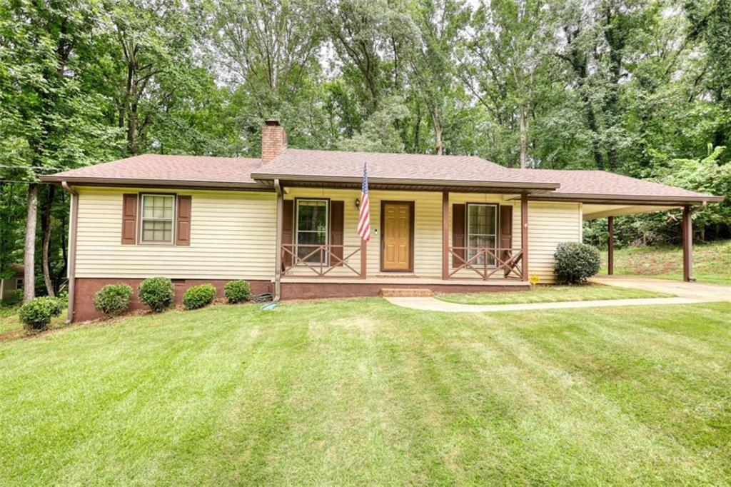 Property Photo: 66 Dogwood Lane GA 30014