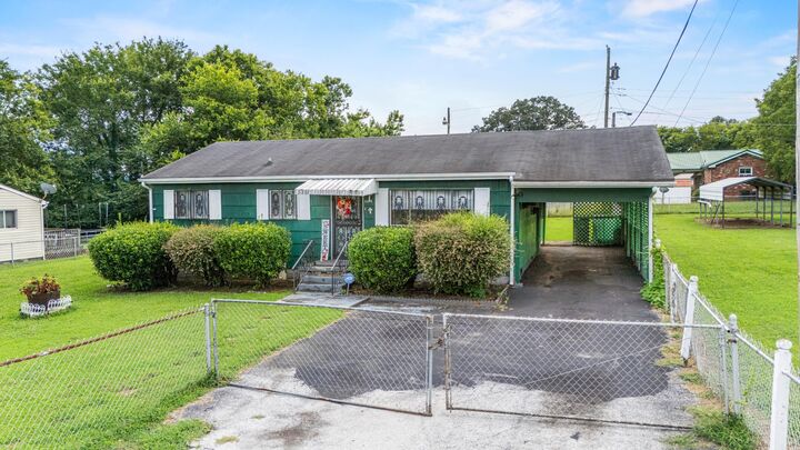 1108 Crutchfield Street  Chattanooga TN 37406 photo