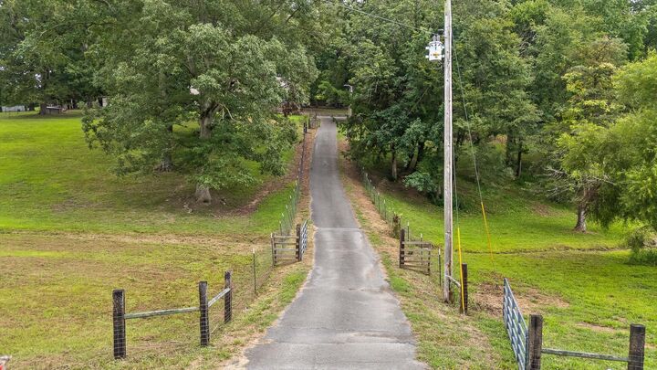 Property Photo:  1814 Hudlow Loop Road  TN 37327