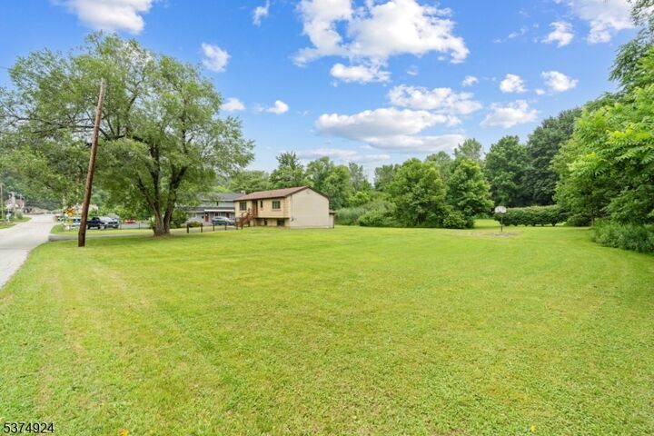 Property Photo:  9 Old Rudetown Rd  NJ 07462 
