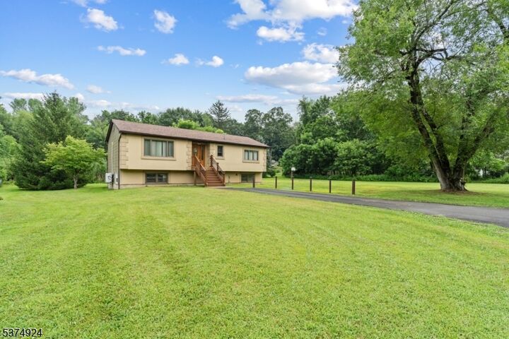Property Photo: 9 Old Rudetown Rd NJ 07462