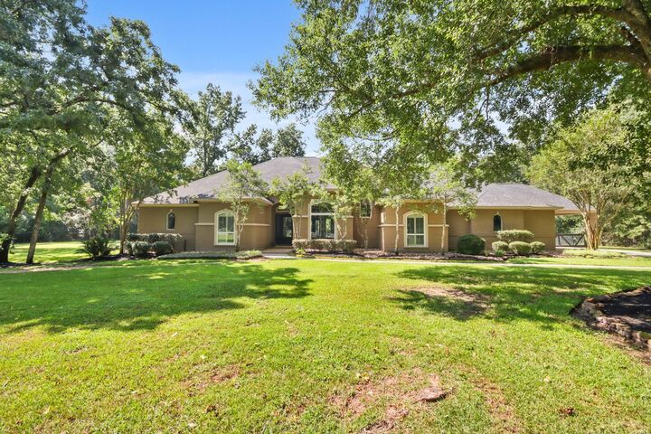 Property Photo: 14 Riata Drive TX 77354