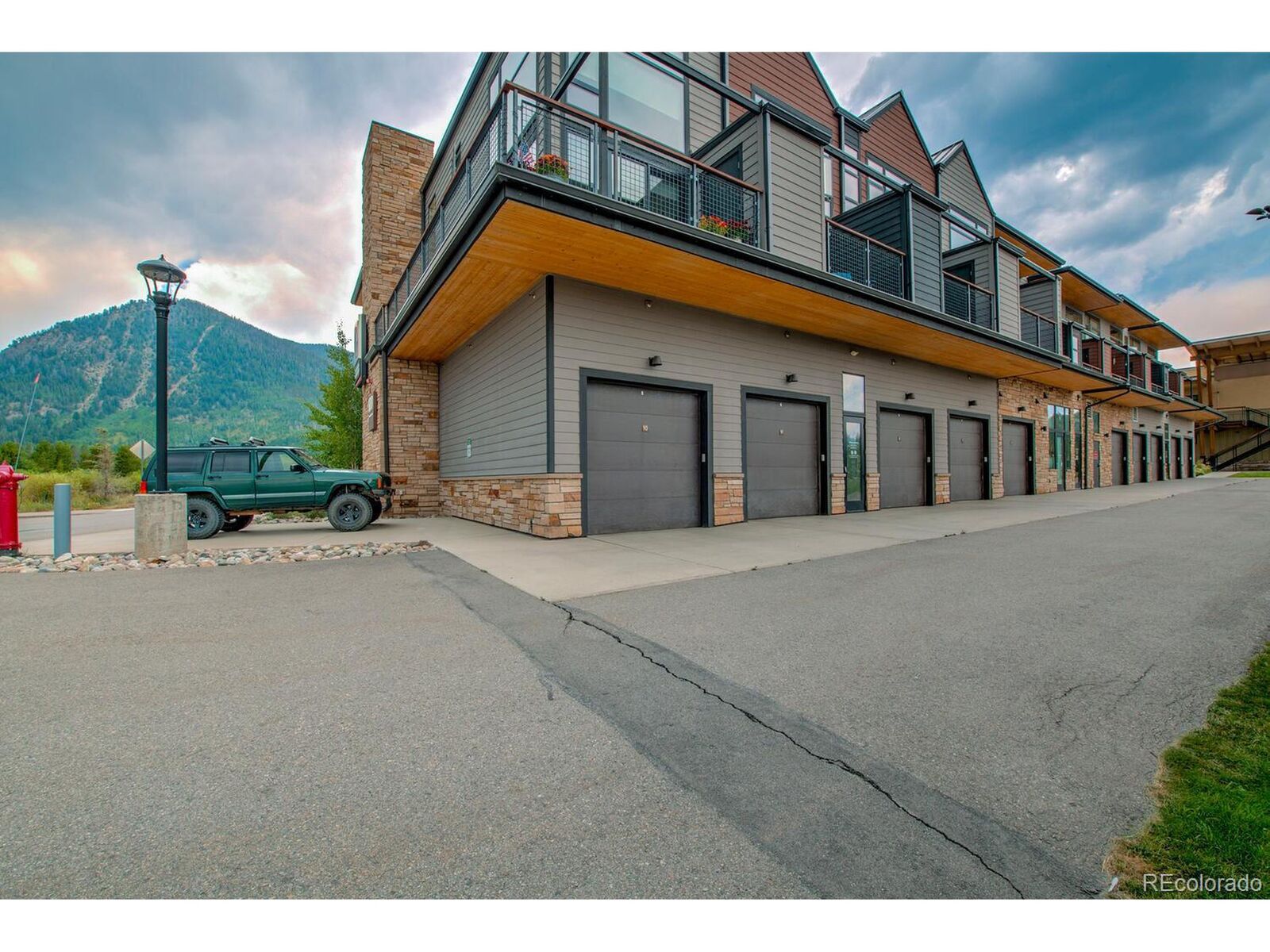 Property Photo:  100 Basecamp Way 217  CO 80443 