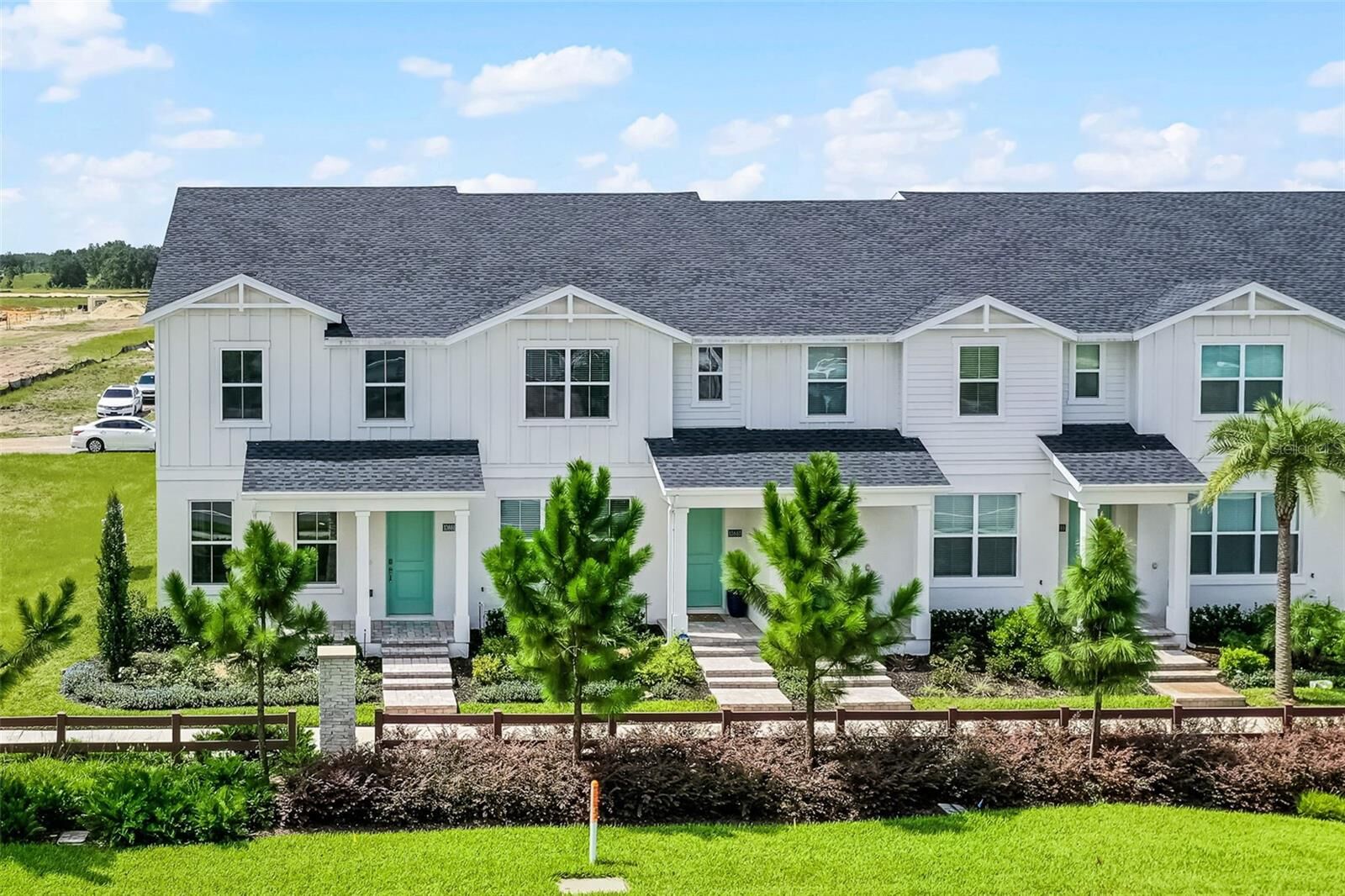 Property Photo:  13881 Easdale Alley  FL 34787 