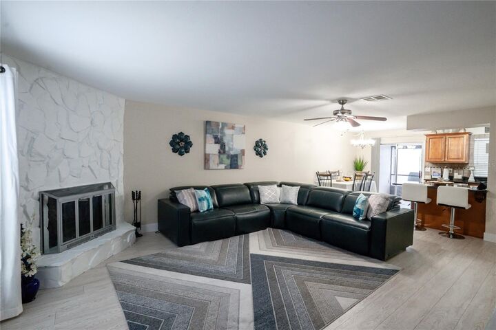 Property Photo:  11922 Cypress Crest Circle  FL 33626 