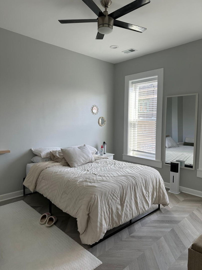 Property Photo:  1738 W 18th Street 2  IL 60608 