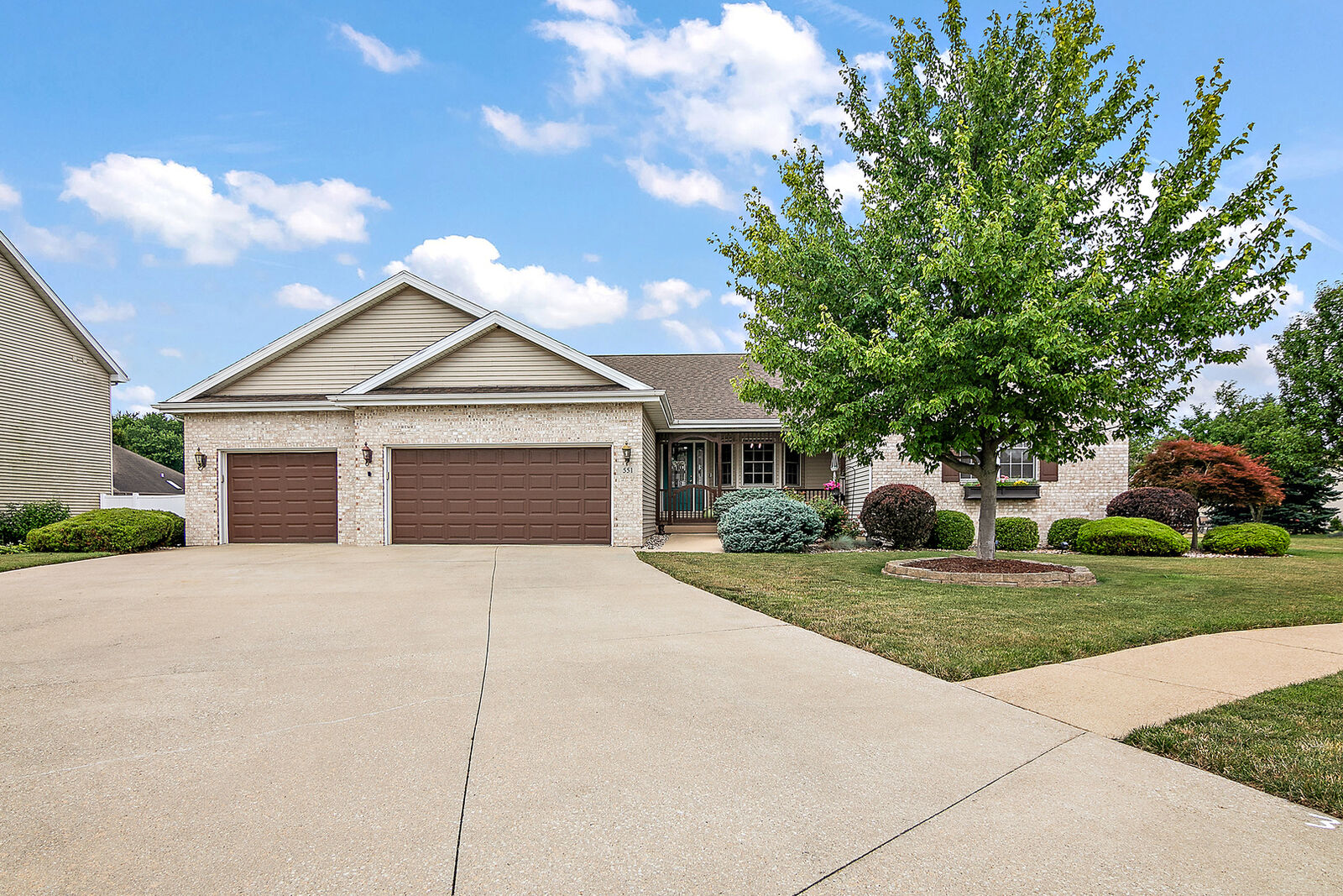 Property Photo: 551 Beach Avenue IL 60914