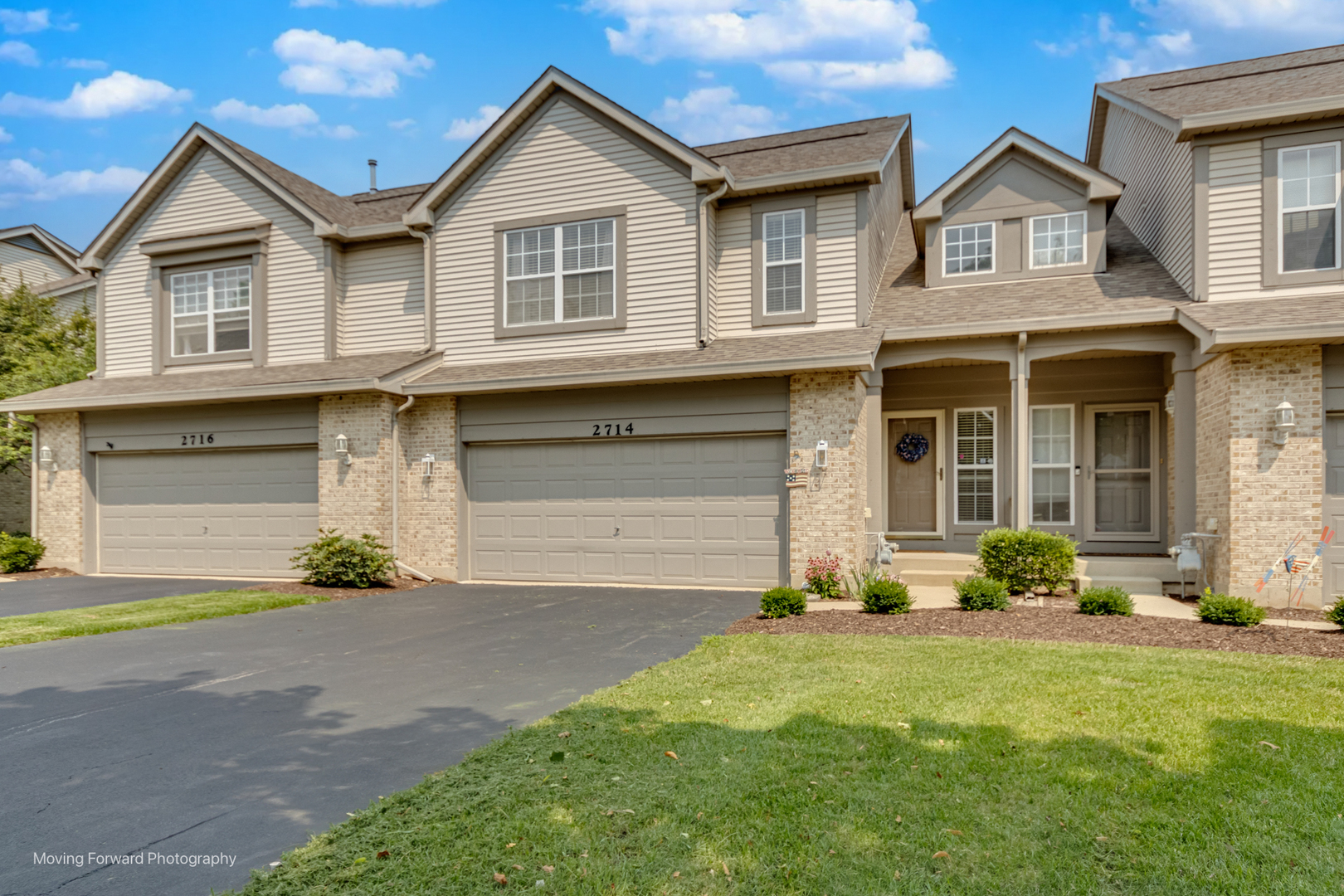 Property Photo:  2714 Whitlock Drive  IL 60561 