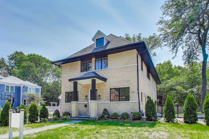 Property Photo: 318 Greenleaf Street IL 60202