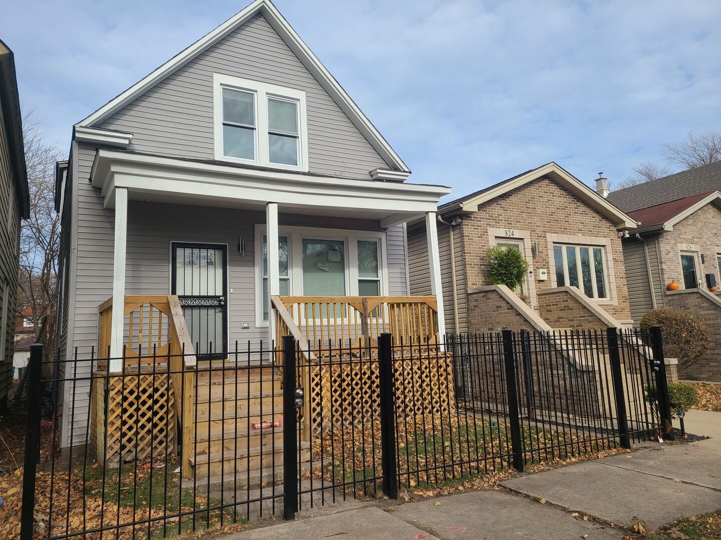 Property Photo:  822 E 89th Street  IL 60619