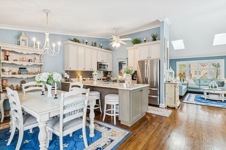 Property Photo:  1341 Rose Boulevard  IL 60089 