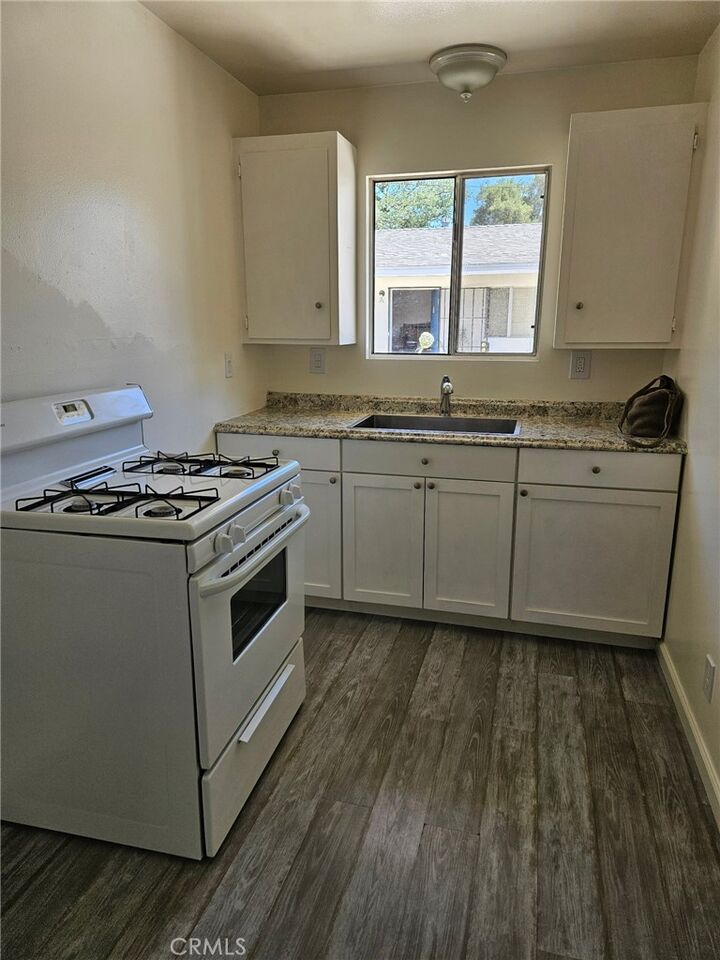 Property Photo: 7116 7124 Sombrilla Ave CA 93422