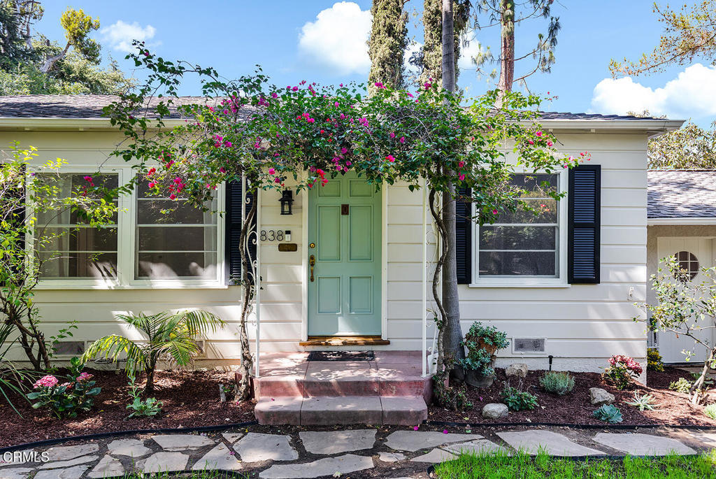 Property Photo:  838 Lyndon Street  CA 91030 
