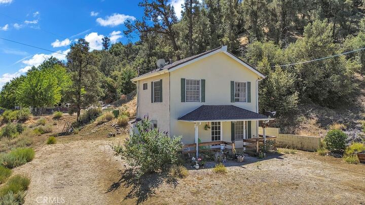 Property Photo:  312 Border Street  CA 93225 