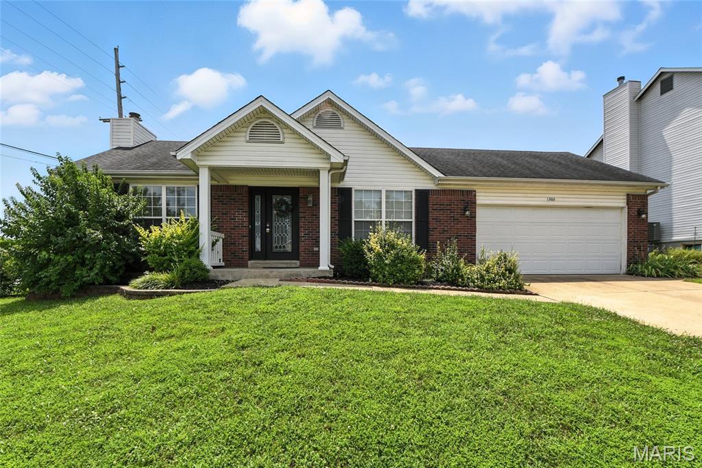 Property Photo:  1302 Bryan Valley Drive  MO 63366 