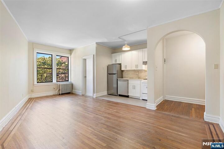 821 Bergen Avenue D14  Jersey City NJ 07306 photo
