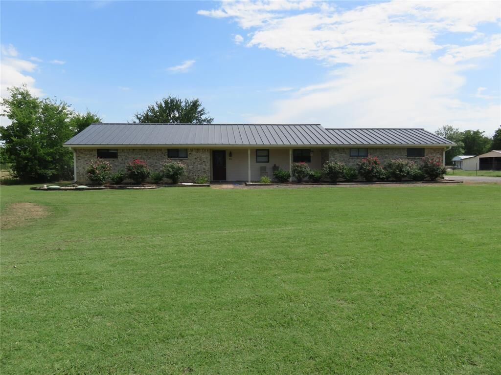 Property Photo:  3714 Deaver Road  TX 75092 
