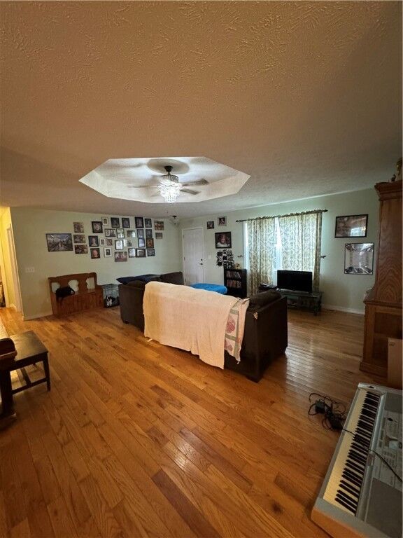 Property Photo: 1306 Sunset Boulevard AR 72616