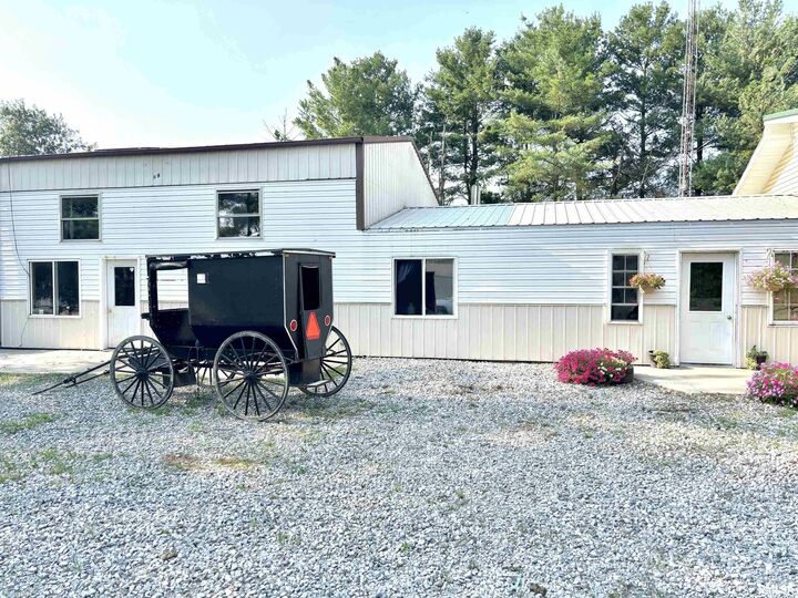 Property Photo:  257 County Highway 16  IL 62899 