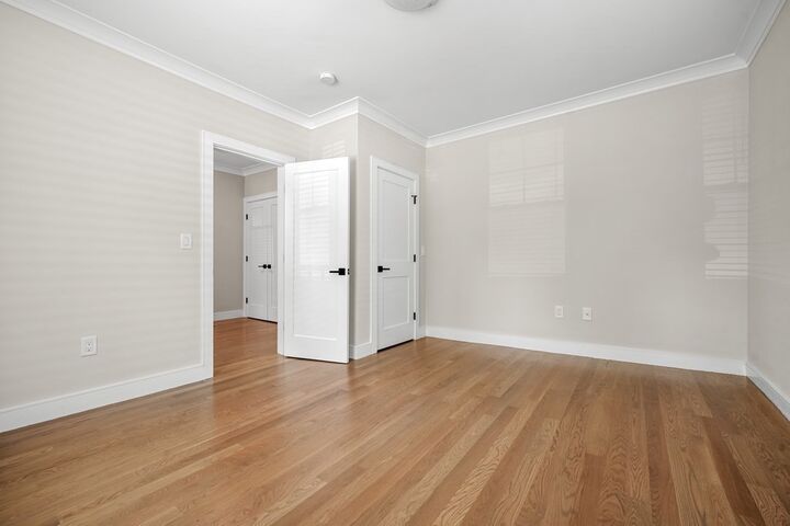 Property Photo: 44 Iffley Road #2 MA 02130