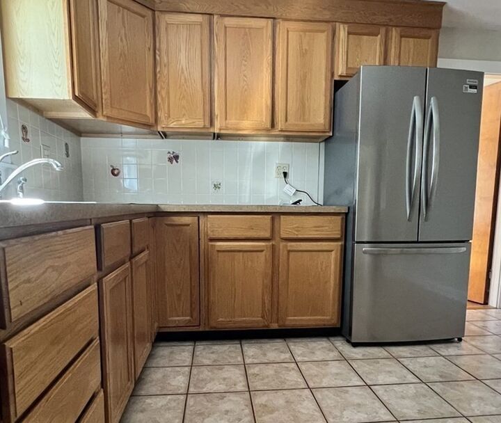 Property Photo:  4 Mangano Ct. 2  MA 02472 