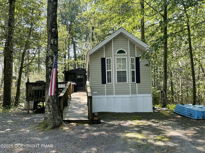 Property Photo:  E 382 Buckaroo Byway  PA 18424