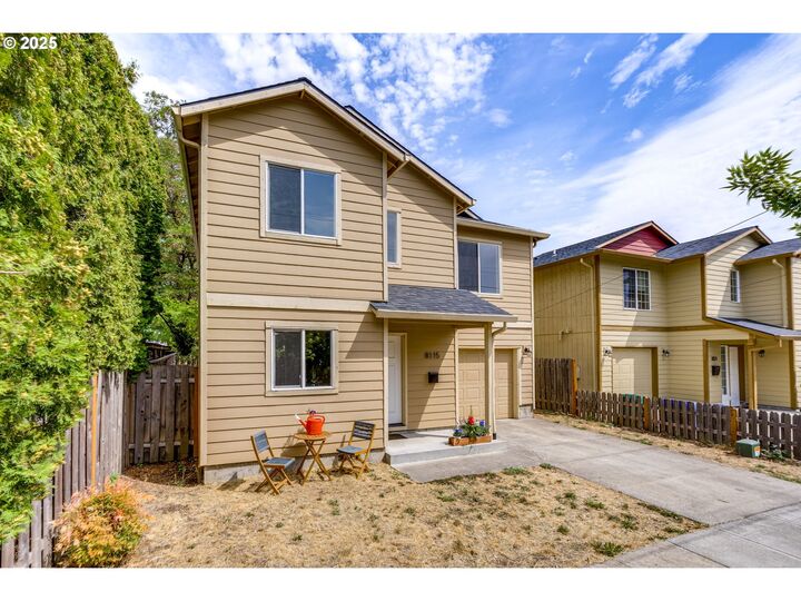 Property Photo: 8115 SE Lambert St OR 97206
