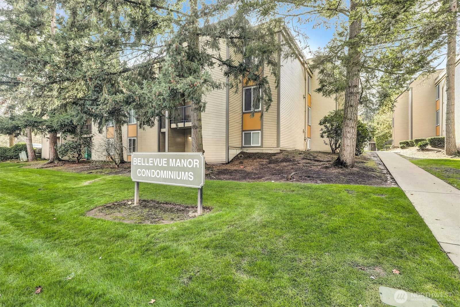 Property Photo:  14650 NE 32nd Street A-17  WA 98007 