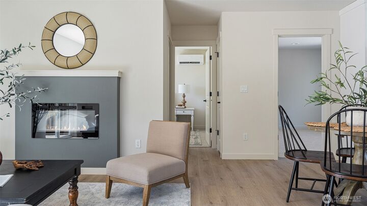 Property Photo:  10811  Holly Drive C  WA 98204 