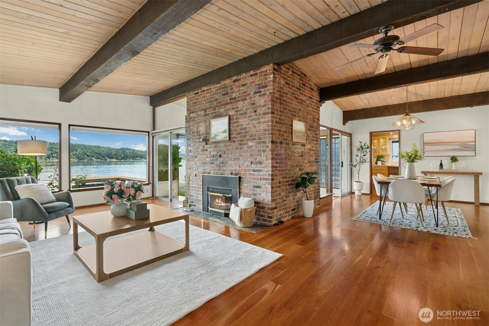 Property Photo:  13008  Riviera Place NE  WA 98125 