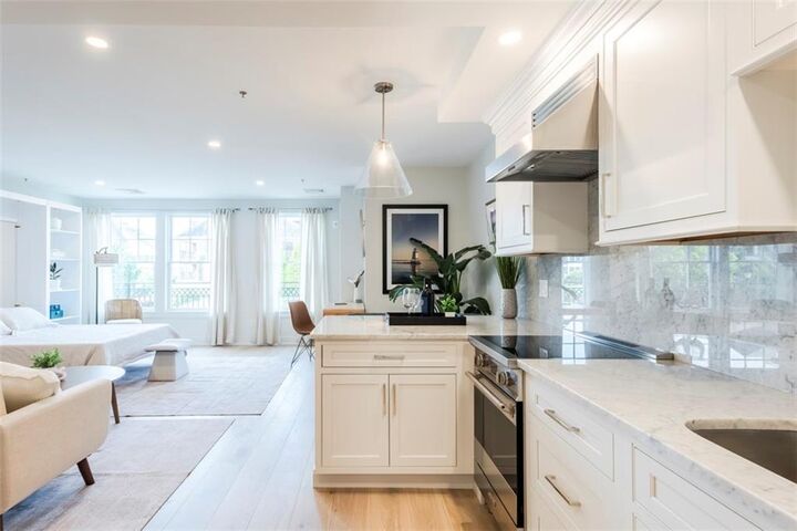 Property Photo:  10 Brown &Amp Howard Wharf 102  RI 02840
